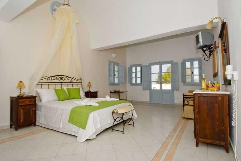 Jojo Beach Hotel & Bar Agios Georgios  Dış mekan fotoğraf