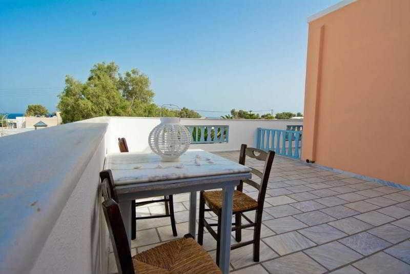 Jojo Beach Hotel & Bar Agios Georgios  Dış mekan fotoğraf